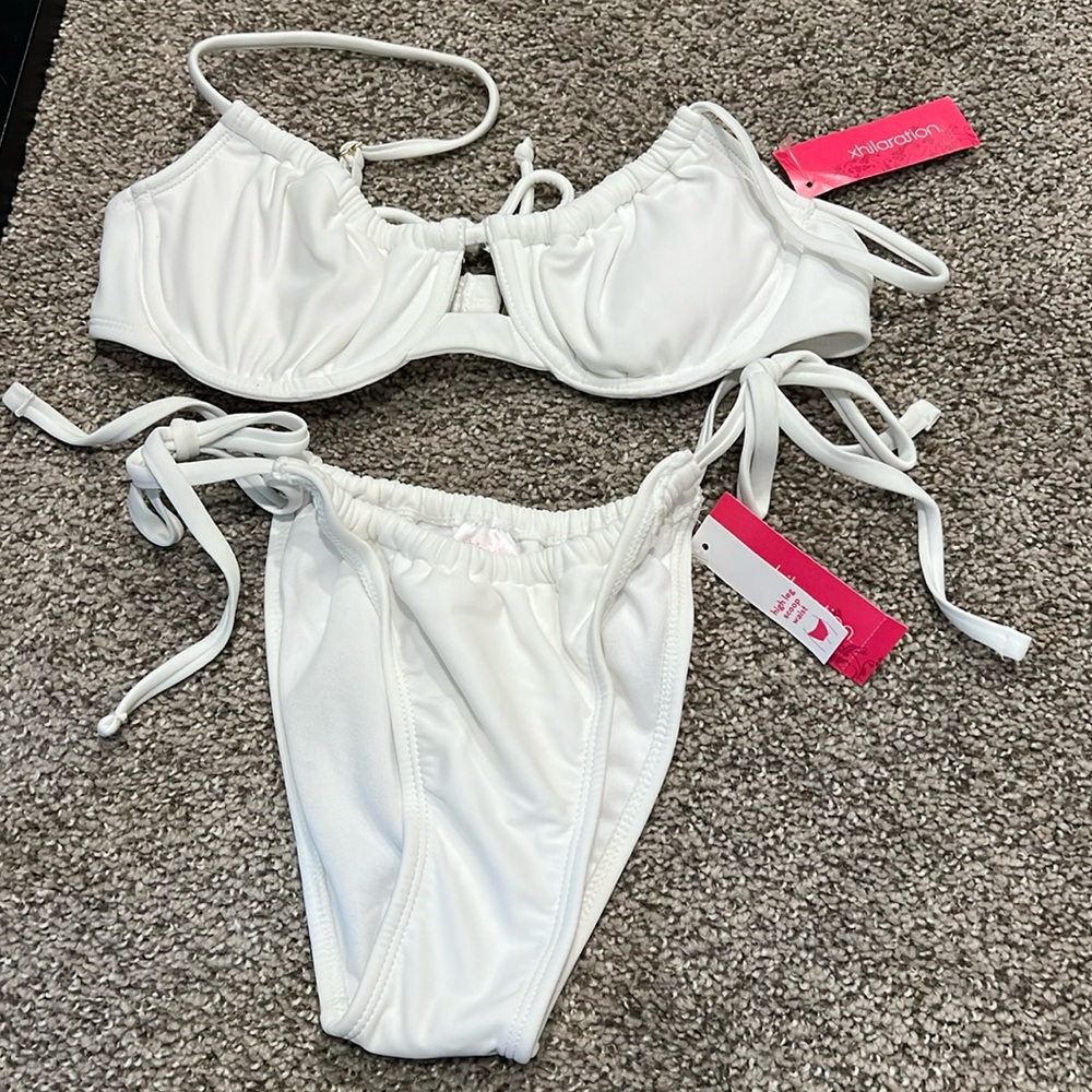 NWT Xhilaration white bikini (med top/small bottom)